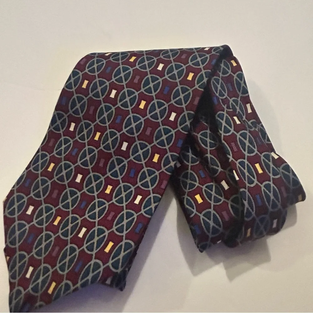 Oscar de la Renta neckwear Couture imported silk geo printed tie USA preppy